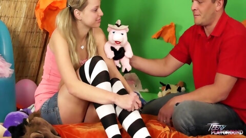 Wild Cat In Wet Horny Babe In Her 18yo Fuck Older Dude Like 7 Min