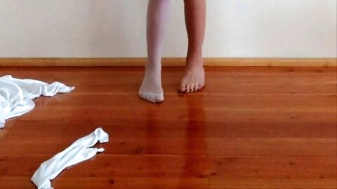 Erotic Dance Of Horny MILF